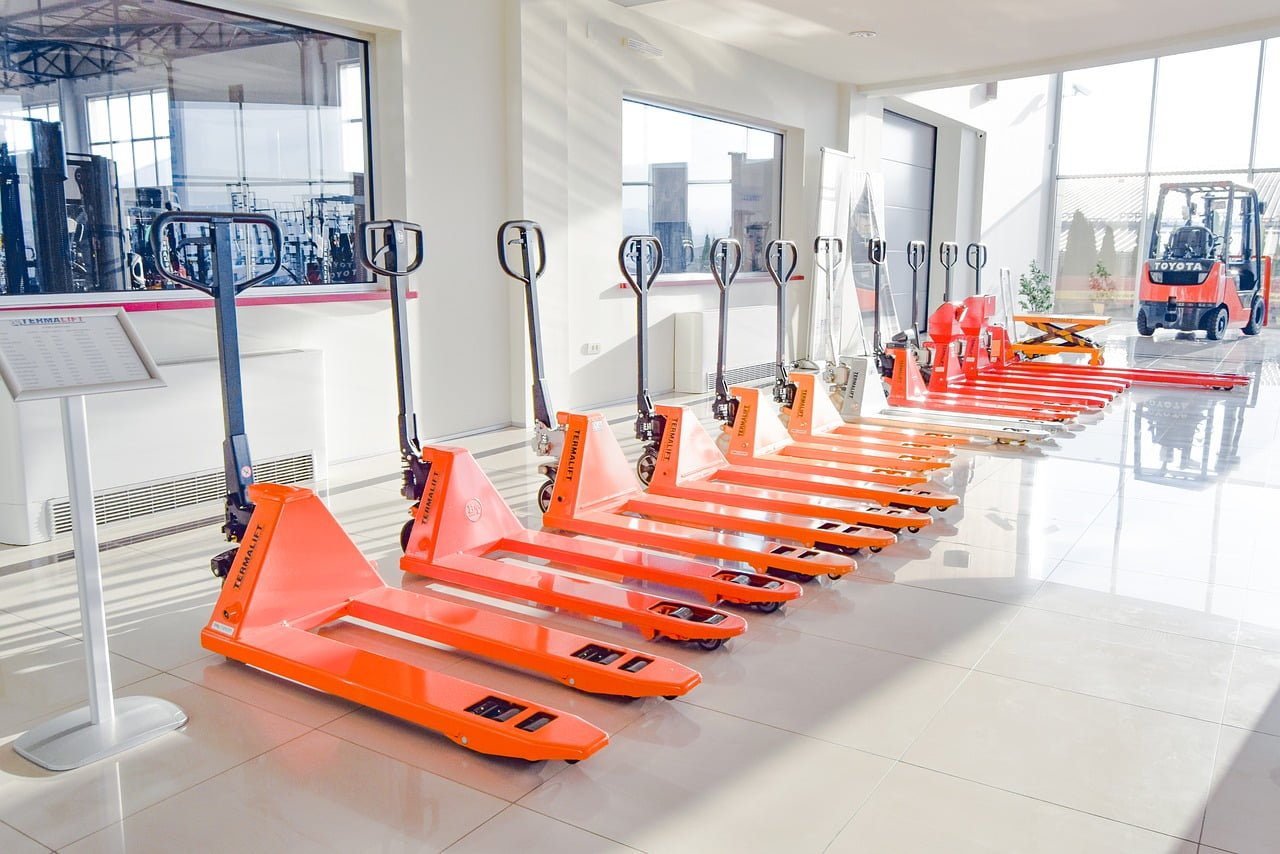 How to Safely Operate A Pallet Truck Material Handling Equipment Malaysia