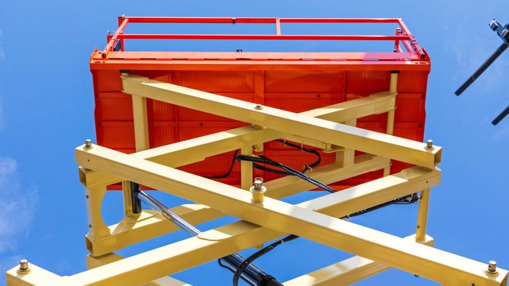 lift table for logistics and warehouse
